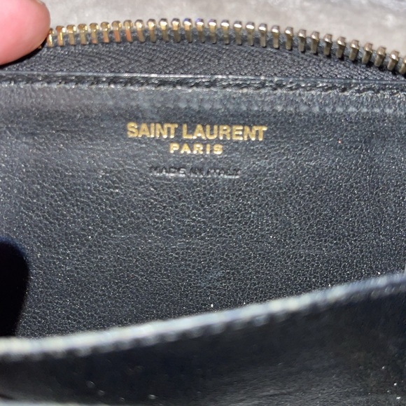 YSL Preloved card holder excellent condition color burgundy - Picture 9 of 12